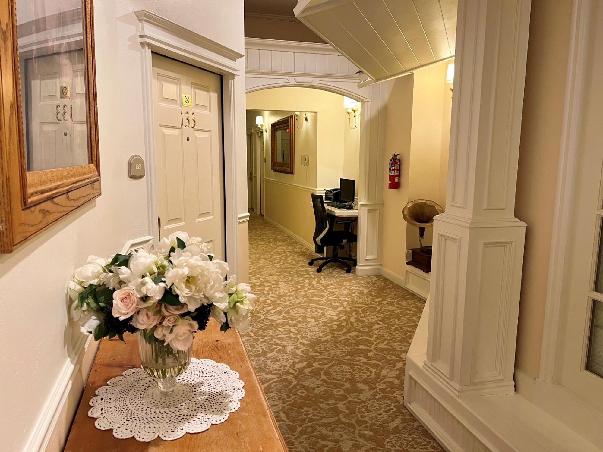 Best Western Grandma's Feather Bed Mendenhaven Exterior foto